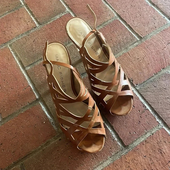 Tan Lattice Strappy Sandal Marc Fisher‎ Heels 8 - Picture 1 of 7